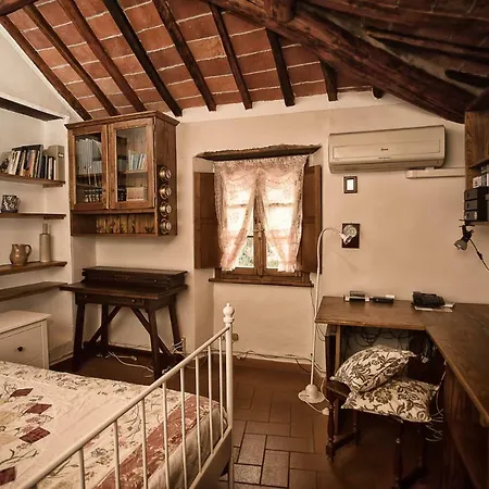 בית נופש Borgo Orzale *