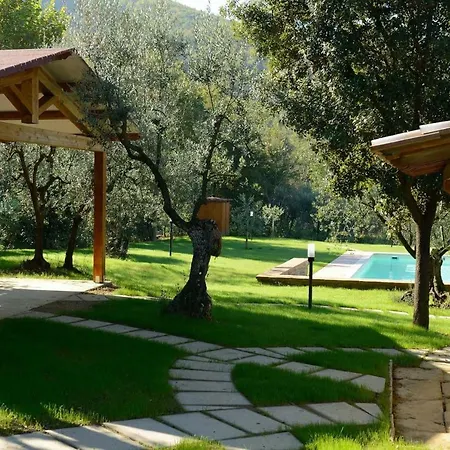 בית נופש Borgo Orzale